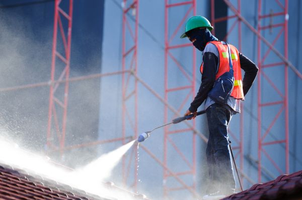 Commercial Roof Stain Removal